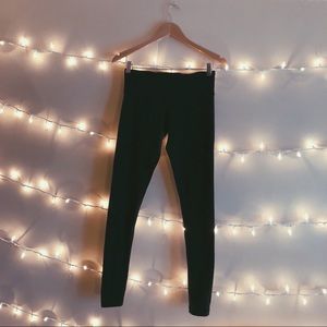 Lululemon leggings size 6